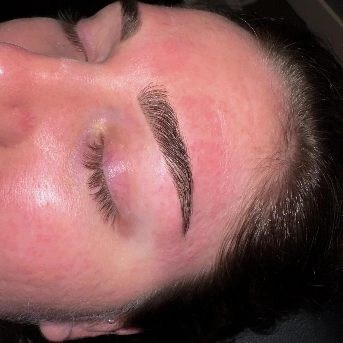 Shaped and tinted brow after a brow wax and tint